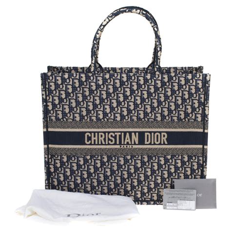 sac cabas dior toile|sac caba Dior.